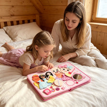 Load image into Gallery viewer, Ma Petite Princesse - Livre d'éveil fille : maman et sa fille jouent ensemble sur le lit