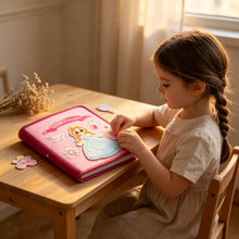Load image into Gallery viewer, Ma Petite Princesse - Livre d'éveil fille : petite fille habille la princesse au bureau
