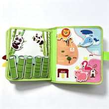 Load image into Gallery viewer, Ma Première Visite au Zoo - Livre bébé : page panda, bambous et jeu des couleurs
