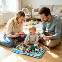 Load image into Gallery viewer, Mes Premiers Véhicules - Livre bébé : papa, maman et bébé jouent ensemble avec les véhicules en feutrine
